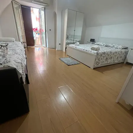 V.l.appartamento * Napels